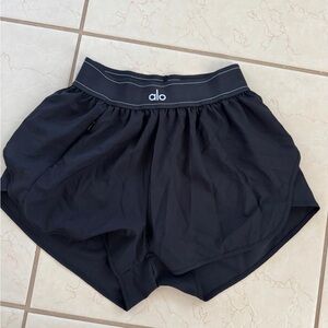 ALO Yoga Women's Dark Athletic Shorts